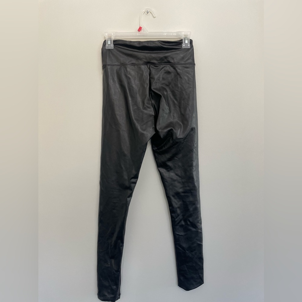 Faux leather black leggings by Shine-star size xsmall